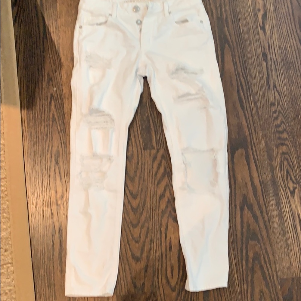 American eagle white ripped jeans size 0